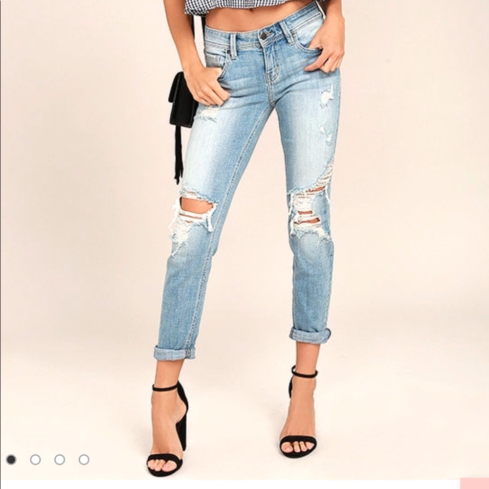 Eunina Light Wash Distressed Skinny Jeans 9 NWOT